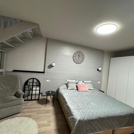 Central Stay Brasov Bagian luar foto