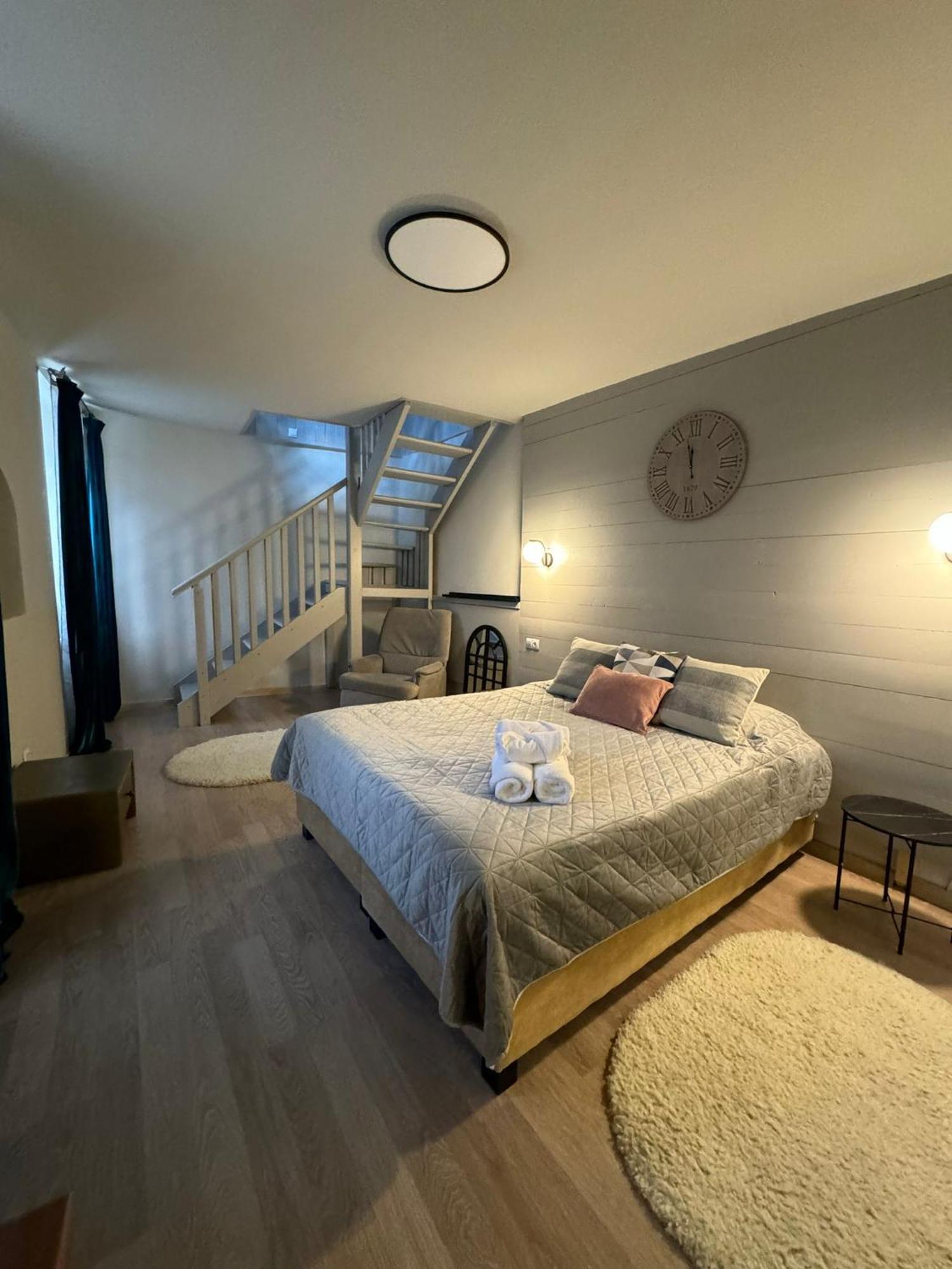Central Stay Brasov Bagian luar foto